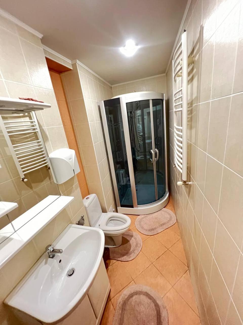 Like Hostel Chişinǎu Buitenkant foto