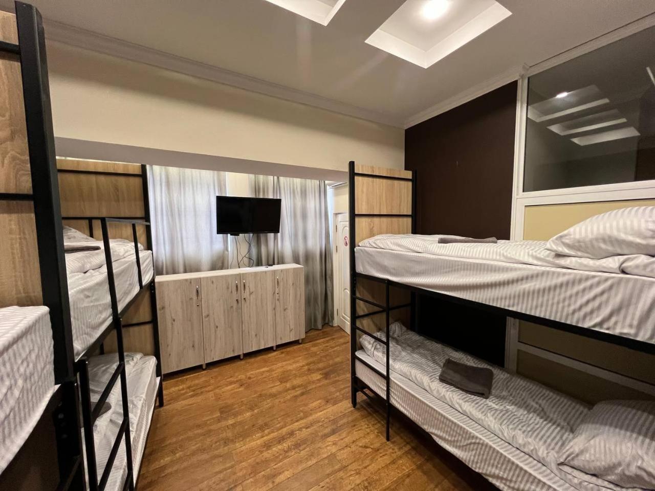 Like Hostel Chişinǎu Buitenkant foto
